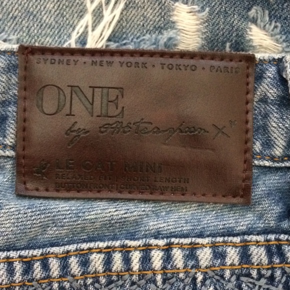 ONE X One Teaspoon Le Cat Distressed Denim Mini Skirt - Picture 11 of 11